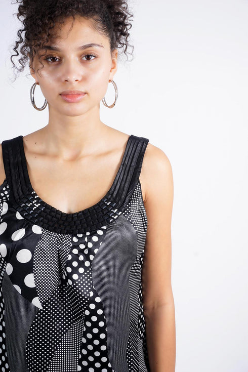 VIBE (slip dress)